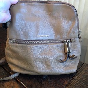 Michael Kors Zip Leather Backpack, Medium - tan